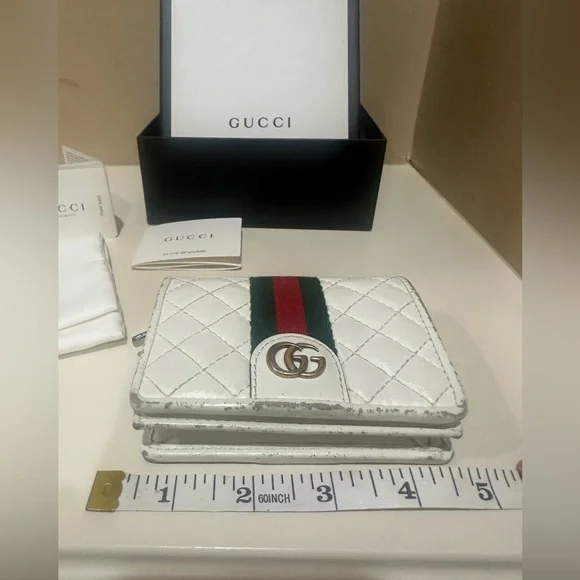 Gucci GG Marmont Sherry Leather Quilted BifoldWallet White